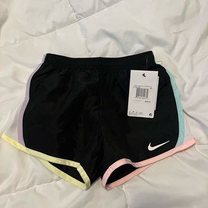 Nike Shorts 6X Black / Citron Tint NWT